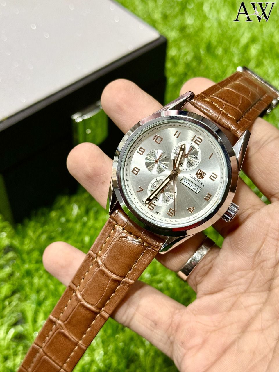 High Quality Date and Day Working Leather Strap Watch for Mens and Boys